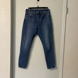 listing-status-banner